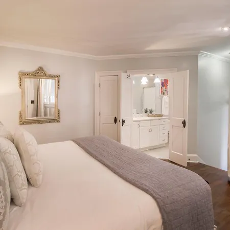 Walk To It All In Downtown, Double King Beds Savannah Exterior foto