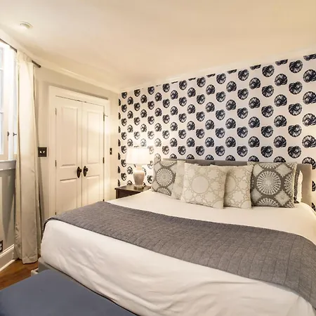 Walk To It All In Downtown, Double King Beds Savannah Exterior foto
