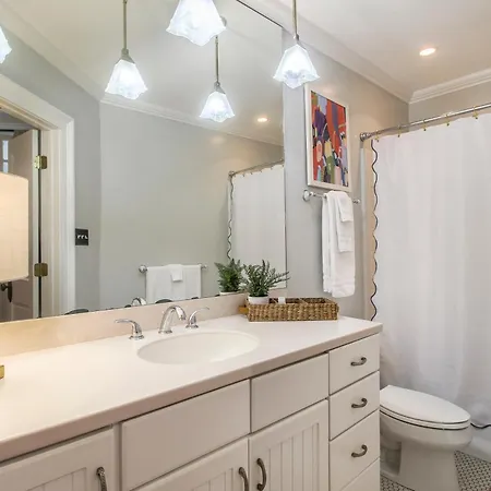 Walk To It All In Downtown, Double King Beds Savannah Exterior foto