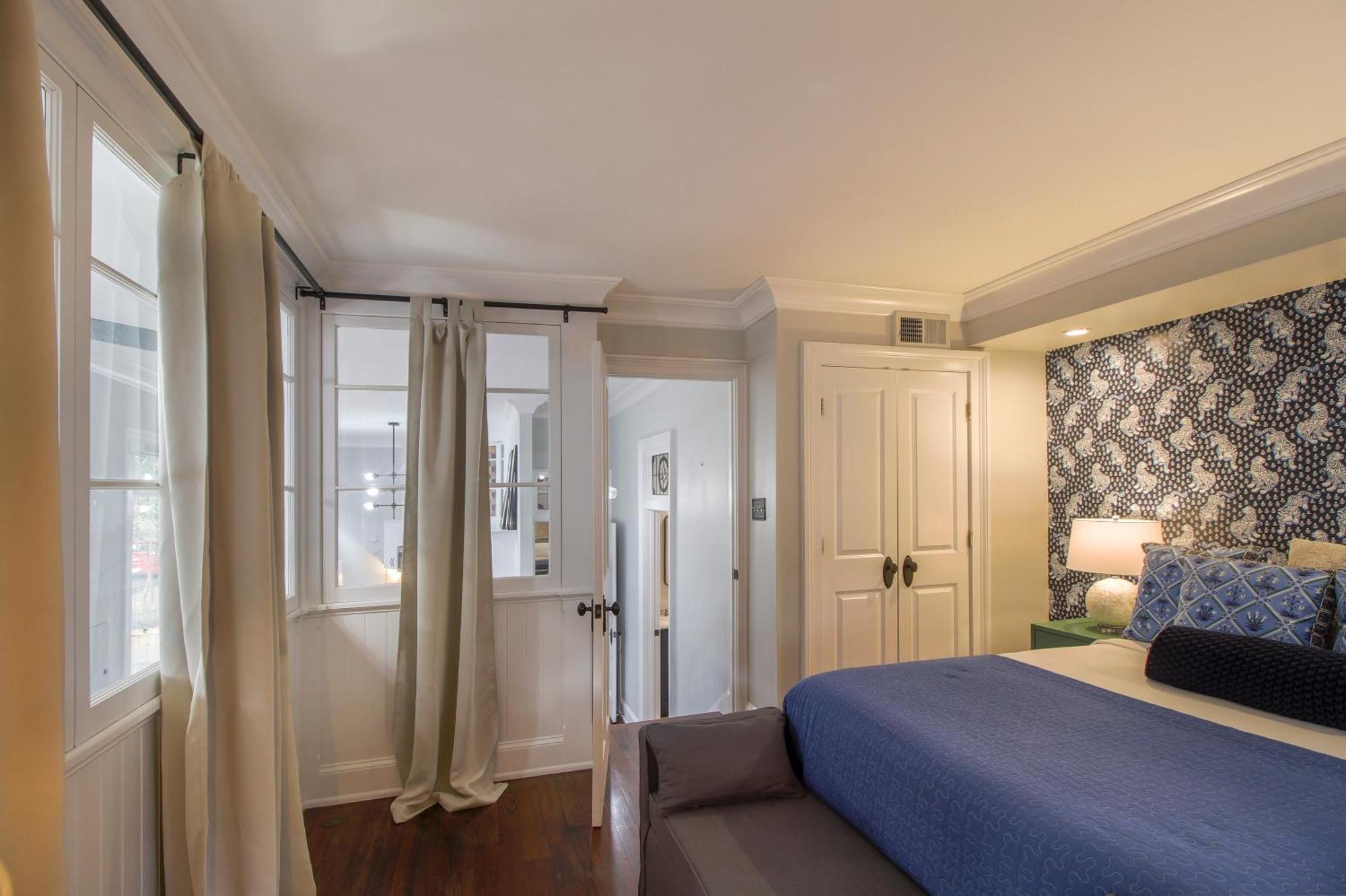 Walk To It In Downtown, Double King Beds Apartamento *